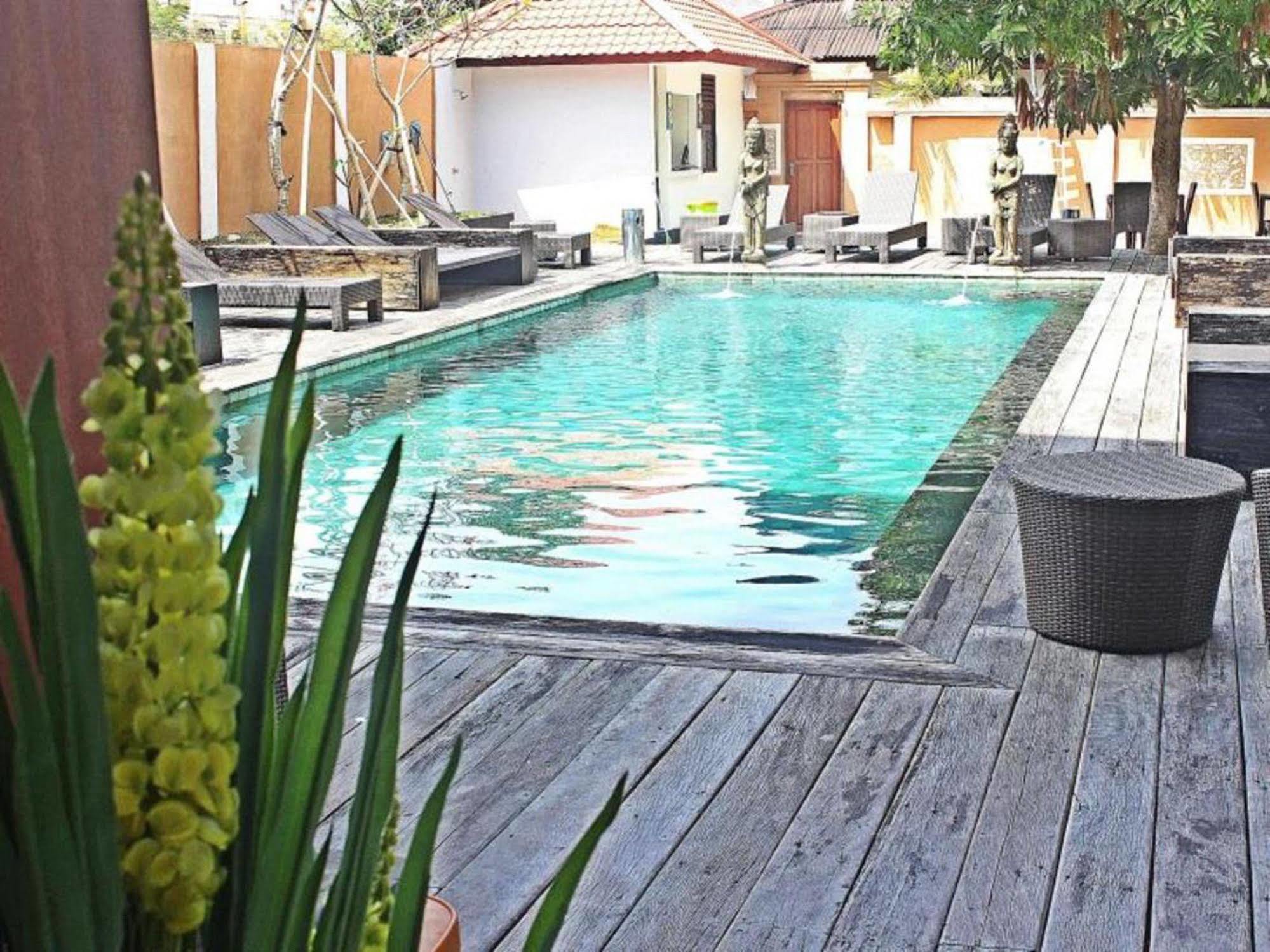 Mirah Hostel 레기안 외부 사진